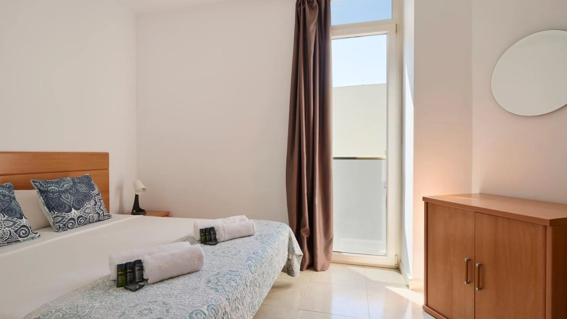 Apartaments Superiors Mtb Only Couples Lloret de Mar